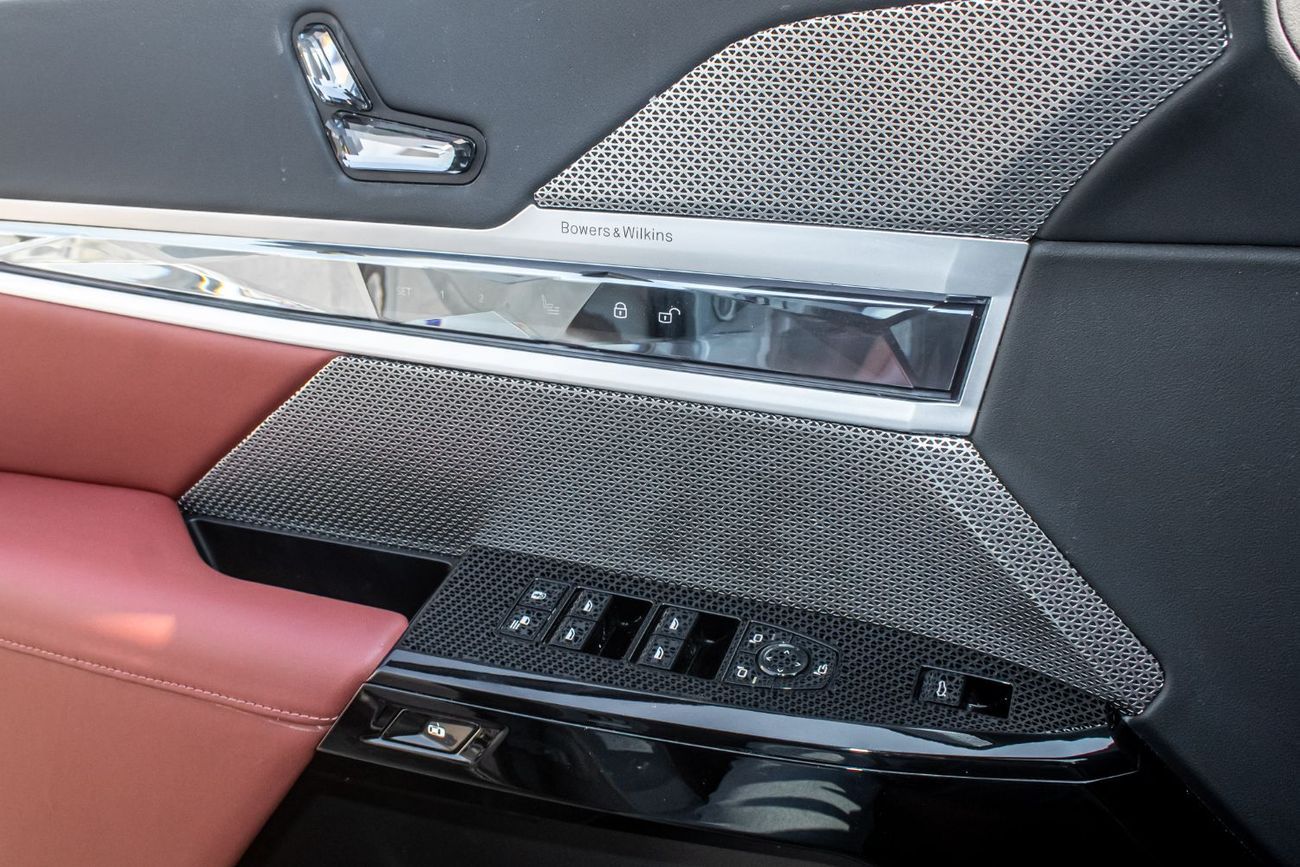 BMW 740Li 740M 2023 FULL OPTION