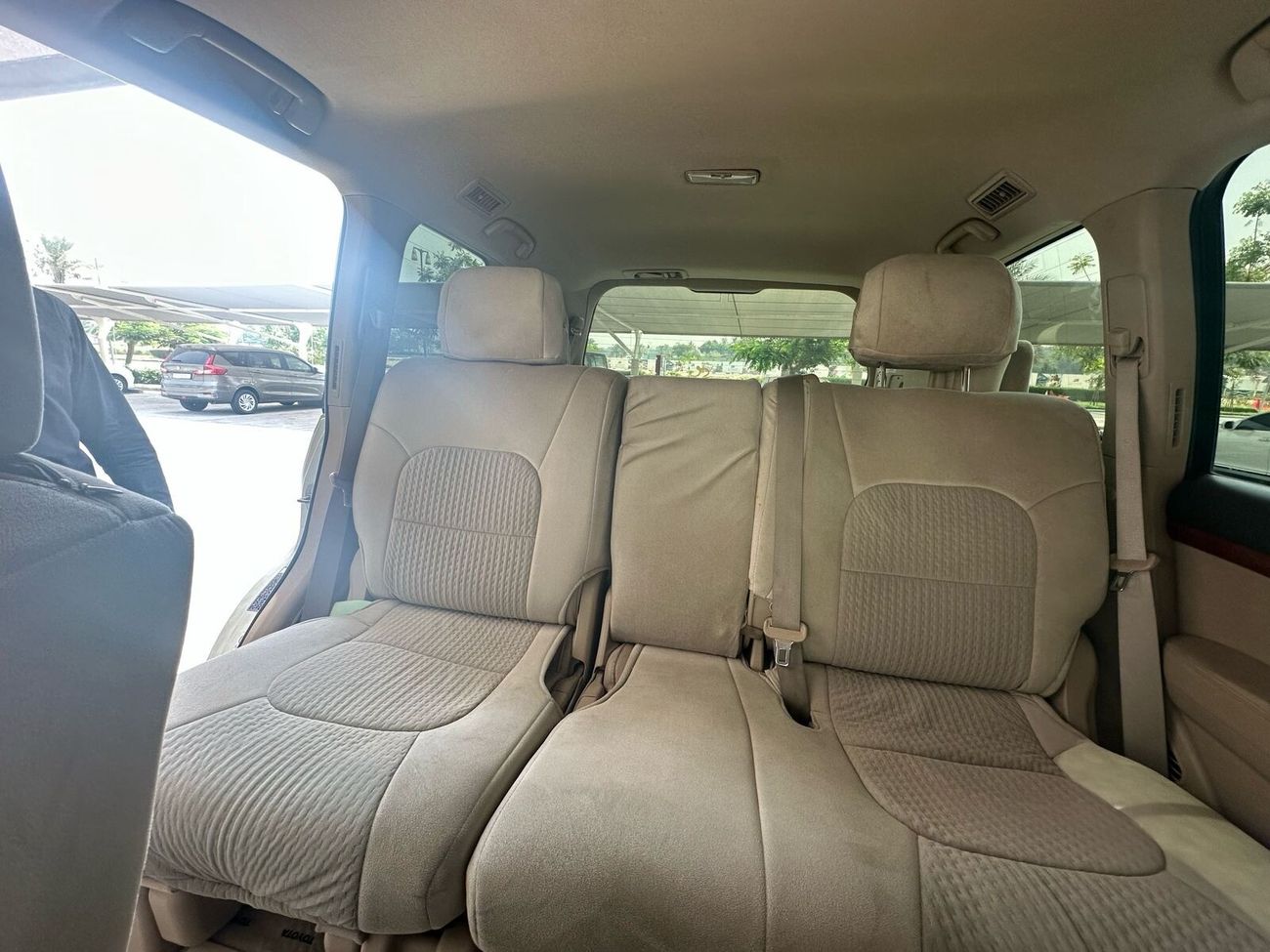 Toyota Land Cruiser VXR 5.7L AWD