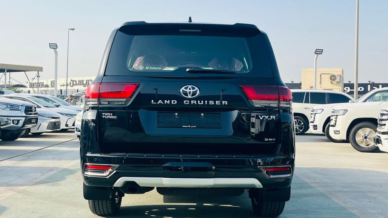 تويوتا لاند كروزر VXR