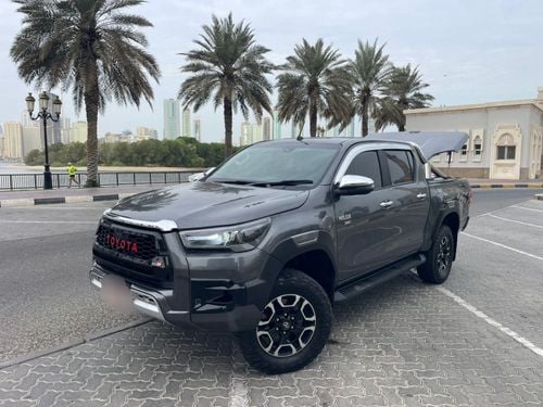 Toyota Hilux Toyota Hilux 2020Model Diesel engine 2.8L colour Grey Transmission Automatic Interior Black 5seater 
