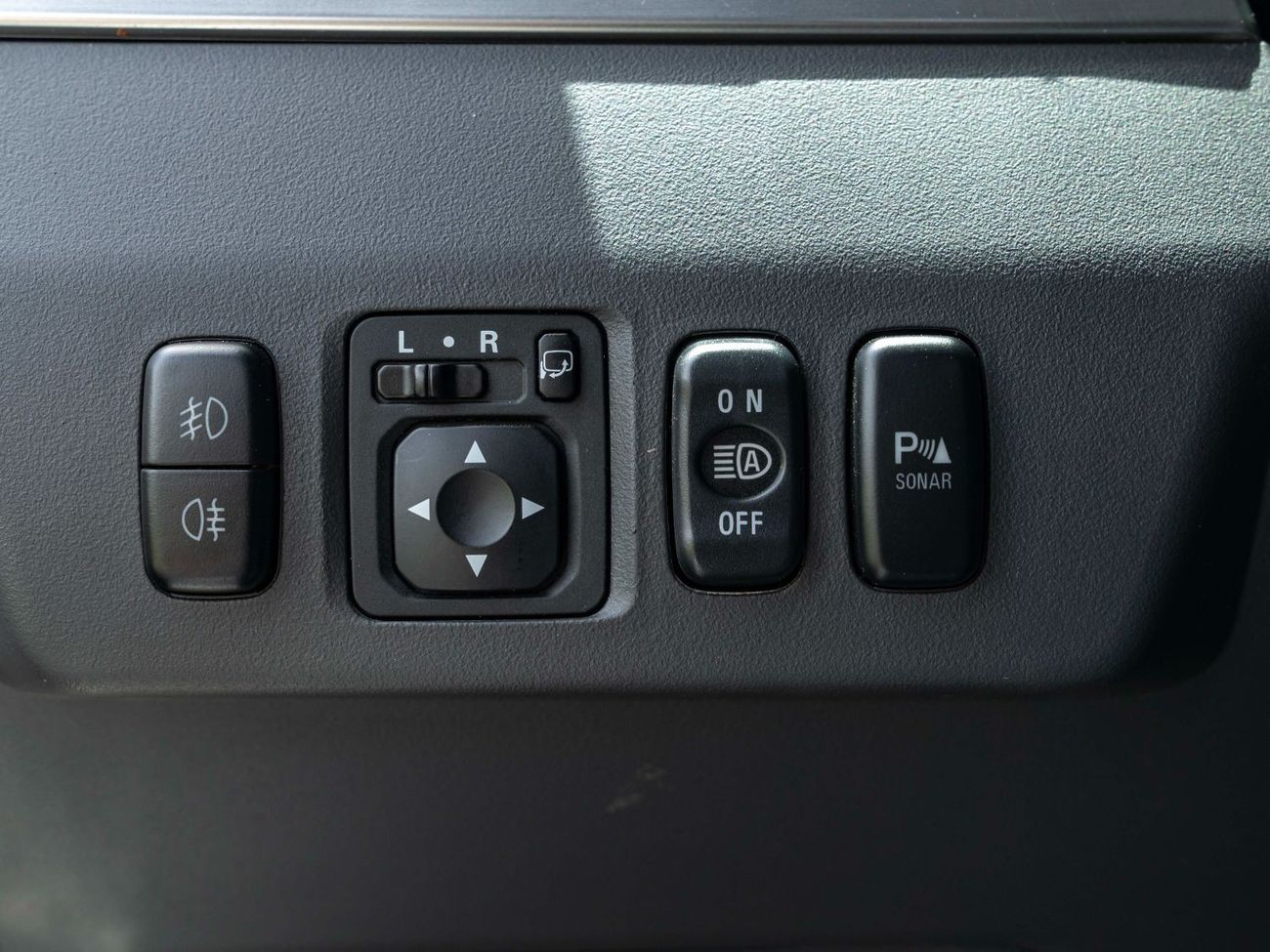 ميتسوبيشي باجيرو AED 1,730 PM • PAJERO 3.8 SIGNATURE EDITION • ONLY 25,000 KM • GCC SPECS • PRISTINE CONDITION