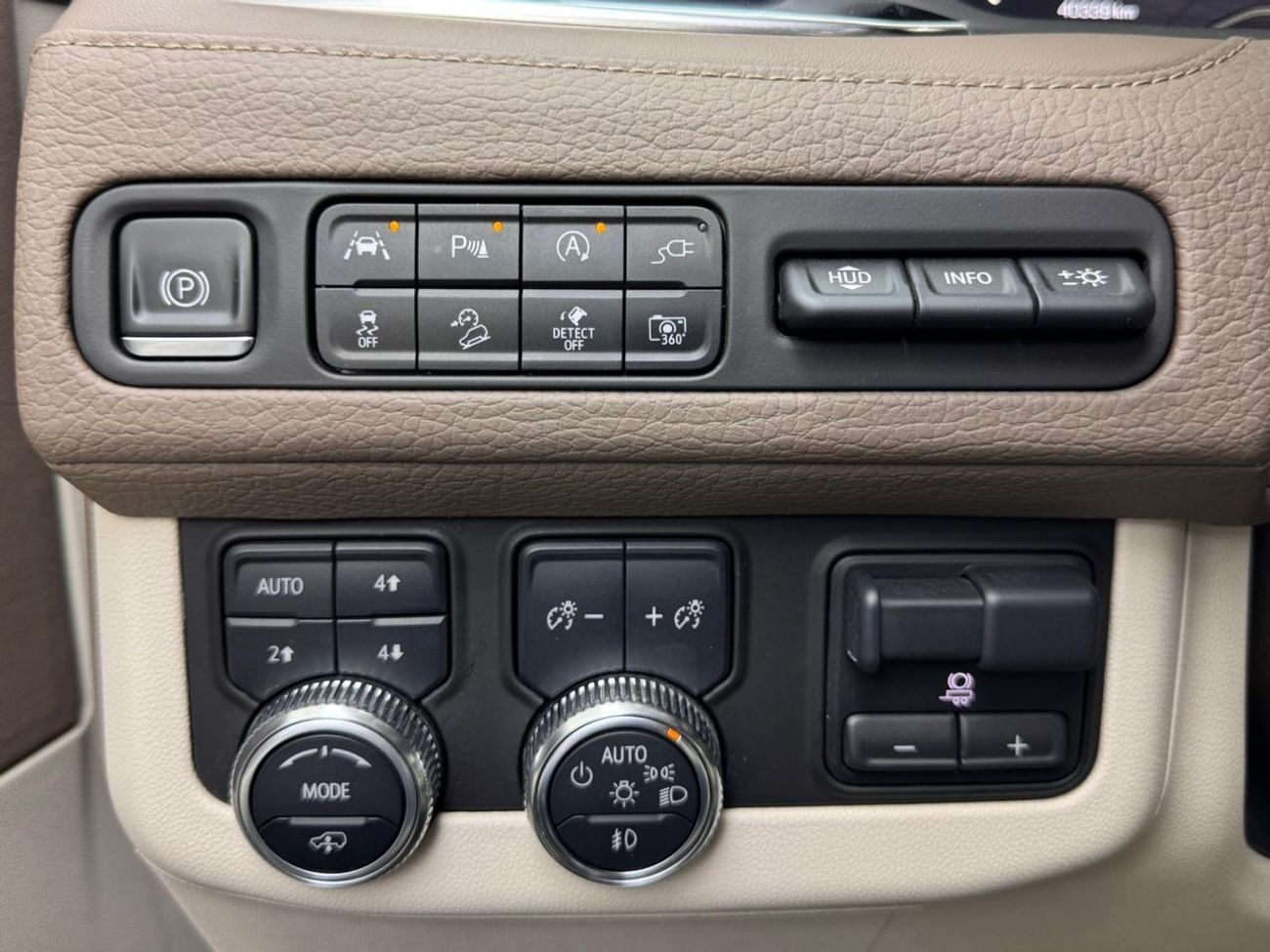 GMC Yukon Denali 6.2L (8 Seater) 2022 GMC Yukon Denali, GMC Service History, 2027 GMC Warranty, GCC