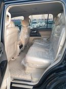 Toyota Land Cruiser GXR - V8 - PETROL (FULL OPTION)