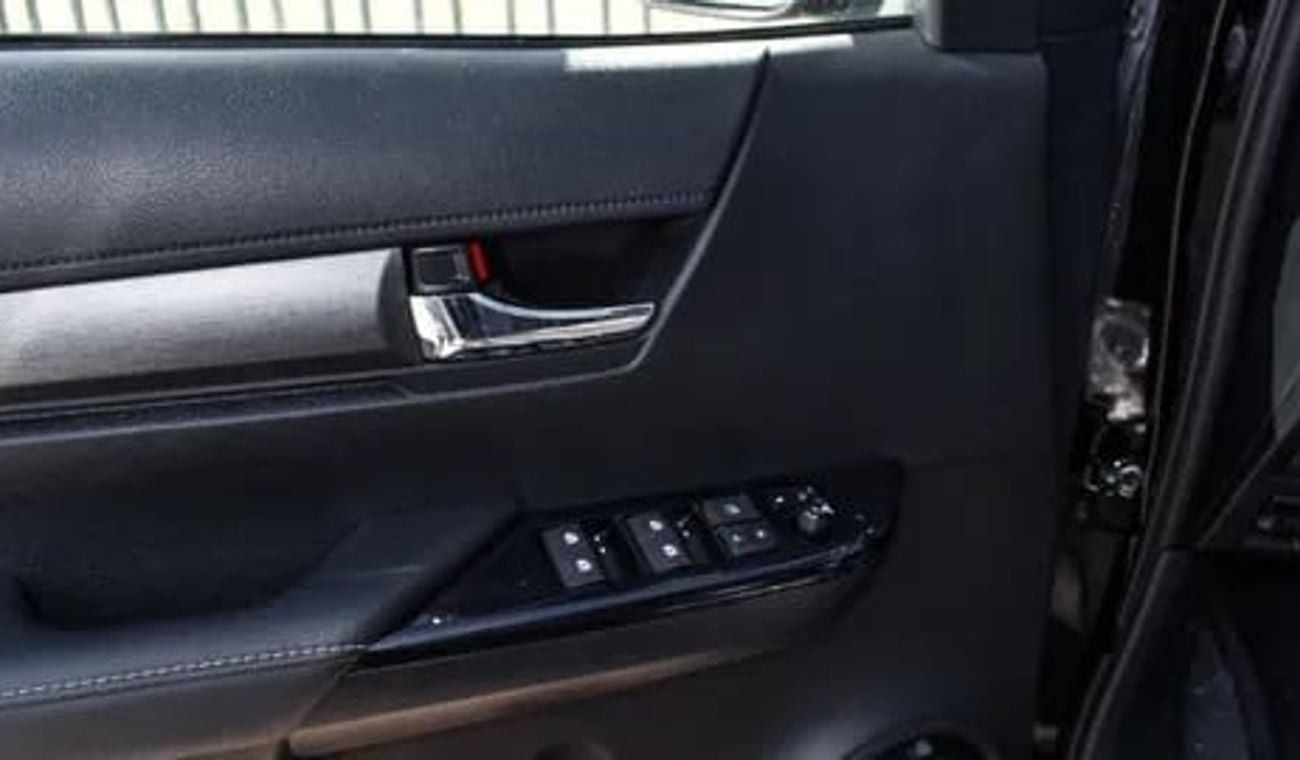 تويوتا هيلوكس Adventure 4.0L