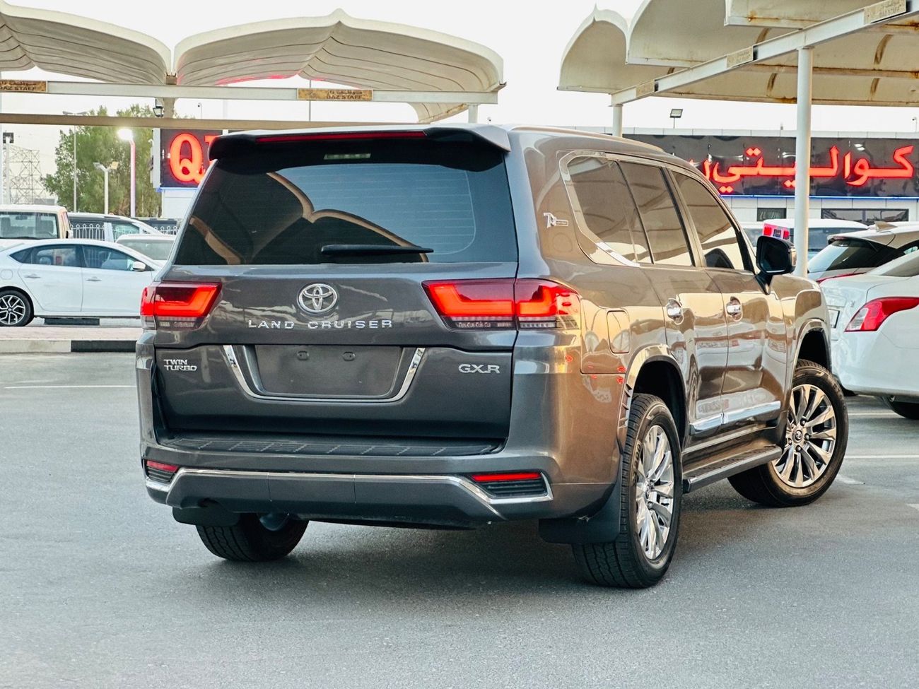 تويوتا لاند كروزر GXR 4.0L (271 HP) 4WD