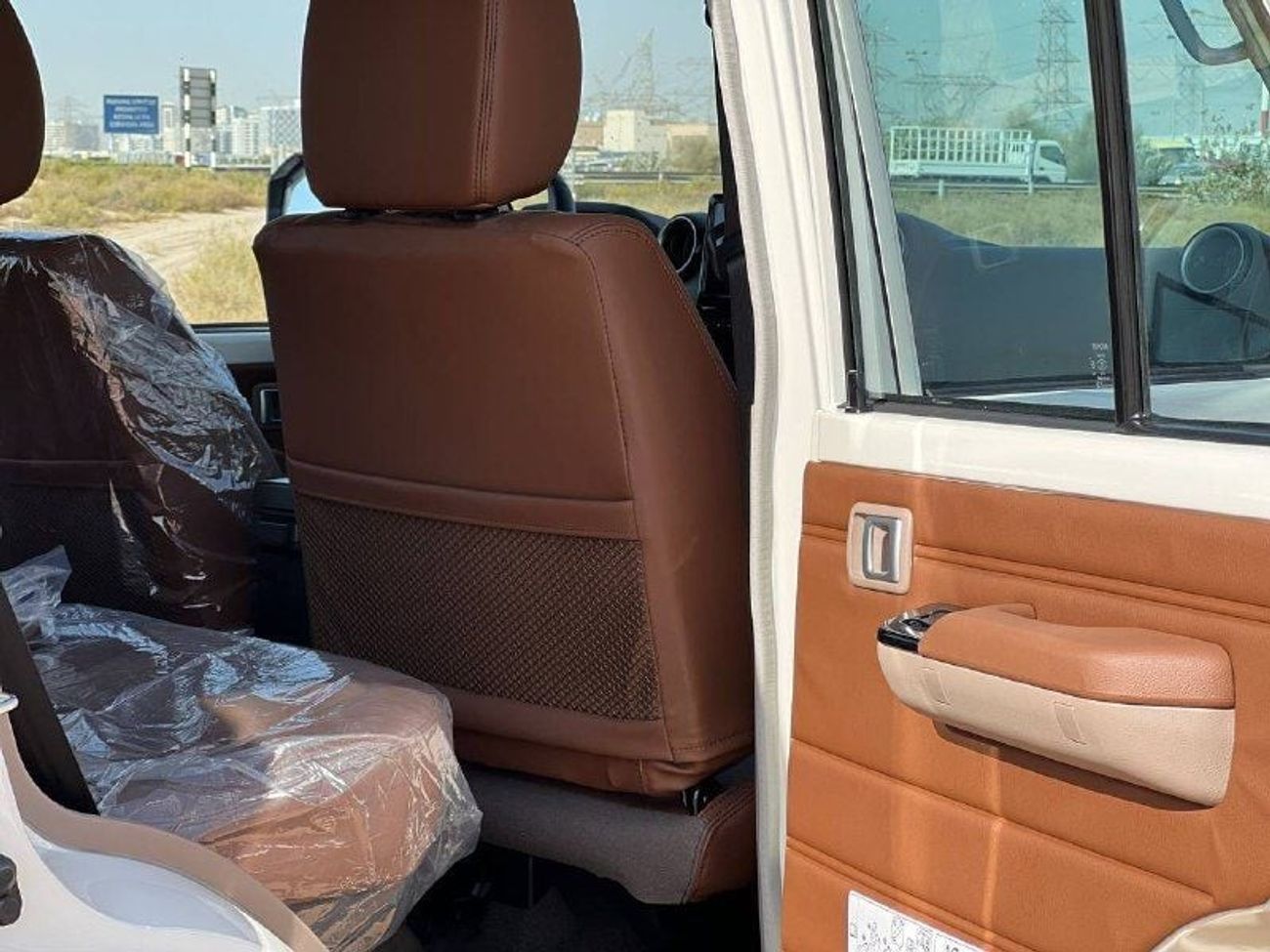 Toyota Land Cruiser 70 LC76 4.0L PTR A/T // 2026 // FULL OPTION WITH FRIDDG , DVD&BACK CAMERA , CRUISE CONTROL // SPECIAL O