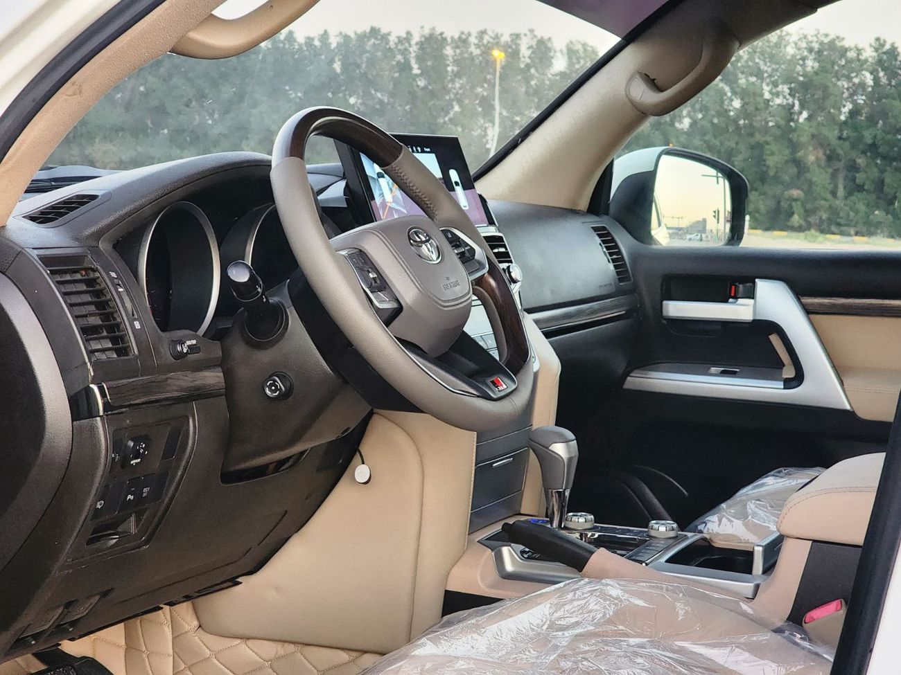 تويوتا لاند كروزر VX.R V8 upgrade 2024