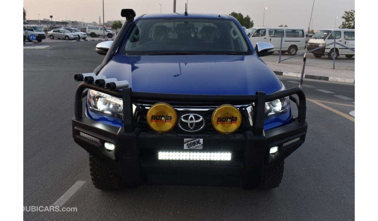 Toyota Hilux diesel manual right hand 2.8L blue color year 2019