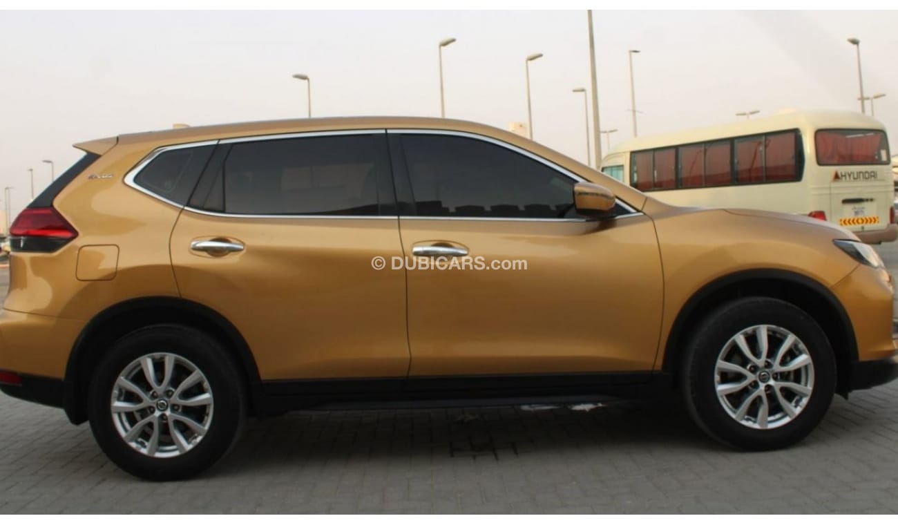Nissan XTrail NISSAN X TRILL 2019 GCC GOLD EXCELLENT CONDITION WITHOUT ACCIDENT