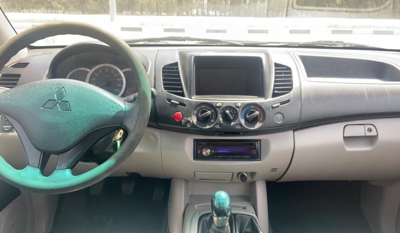 Mitsubishi L200 Std 2012 4x4 Ref#157