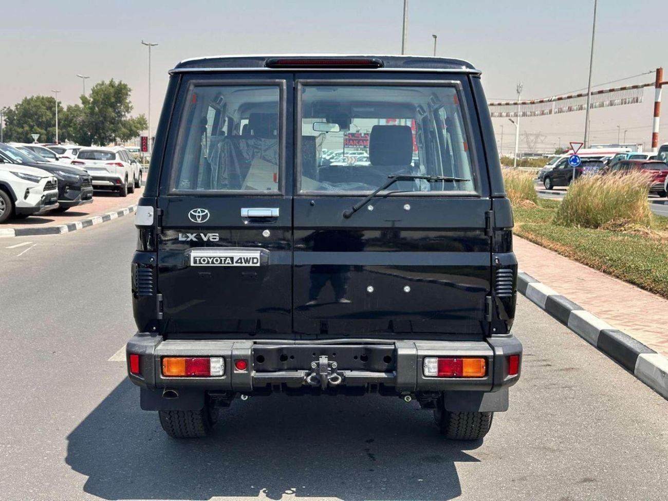 Toyota Land Cruiser 70 TOYOTA LAND CRUISER 76 4.0L 5DOOR 4WD SUV 2025