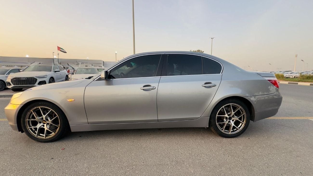 بي أم دبليو 530i 2006 BMW 530i SEDAN | 3.0L PETROL ENGINE | LHD | AUTOMATIC TRANSMISSION | 2WD | LEATHER SEATS | SUNR