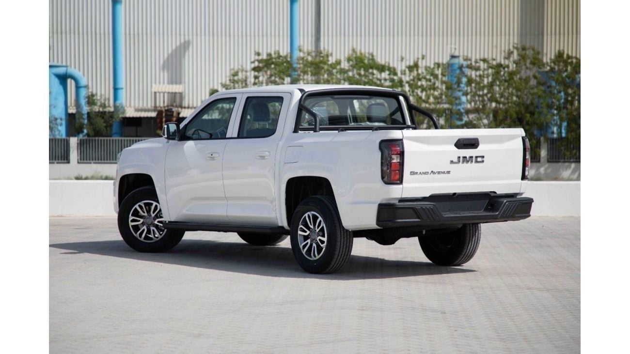 جاي ام سي جراند أفينيو 2024 JMC Grand Avenue 2.3 DV 4X4 - أبيض لؤلؤي من الداخل أسود