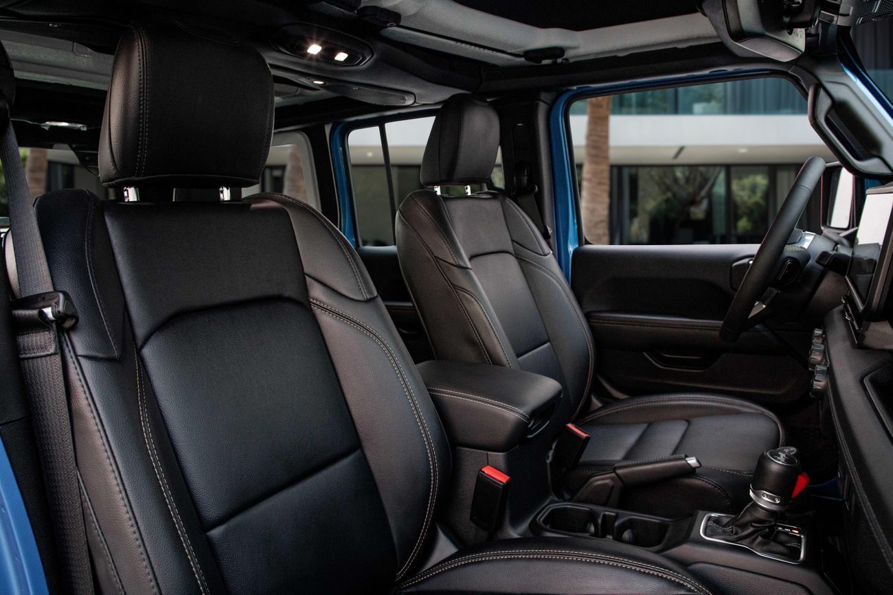 Jeep Wrangler Wrangler Unlimited | 3,408 P.M | 0% Downpayment | Jeep Warranty | Like New!