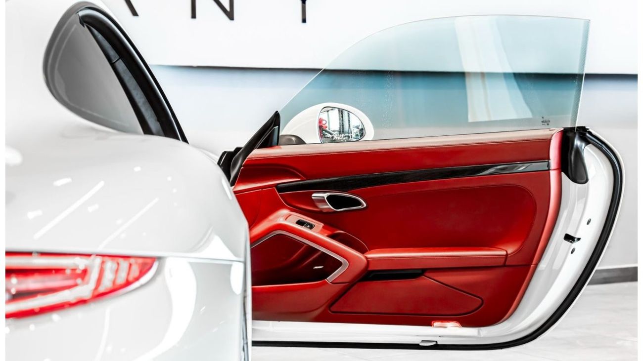 Porsche 911 2014 Porsche Turbo S, 2025 Porsche Warranty, Full Service History, Low KMs, GCC