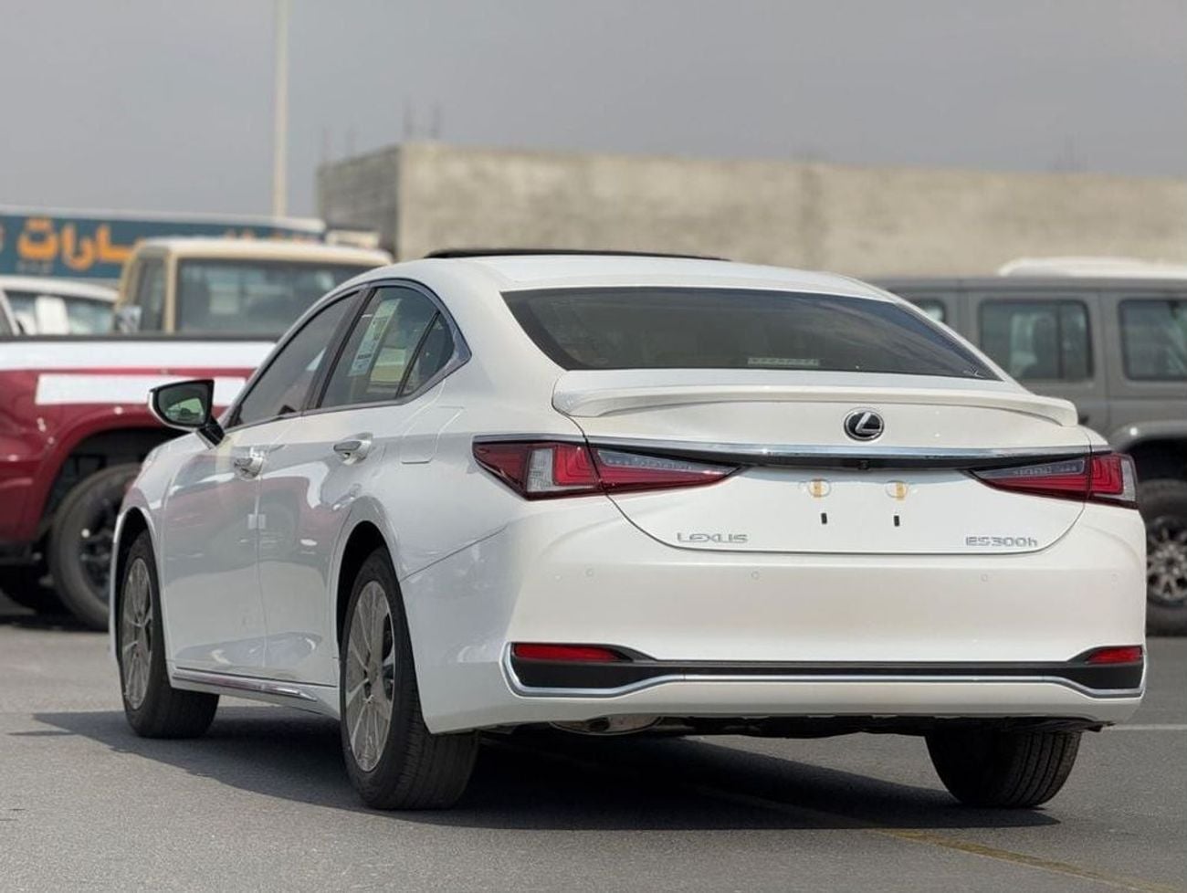 لكزس ES300h PLATINUM