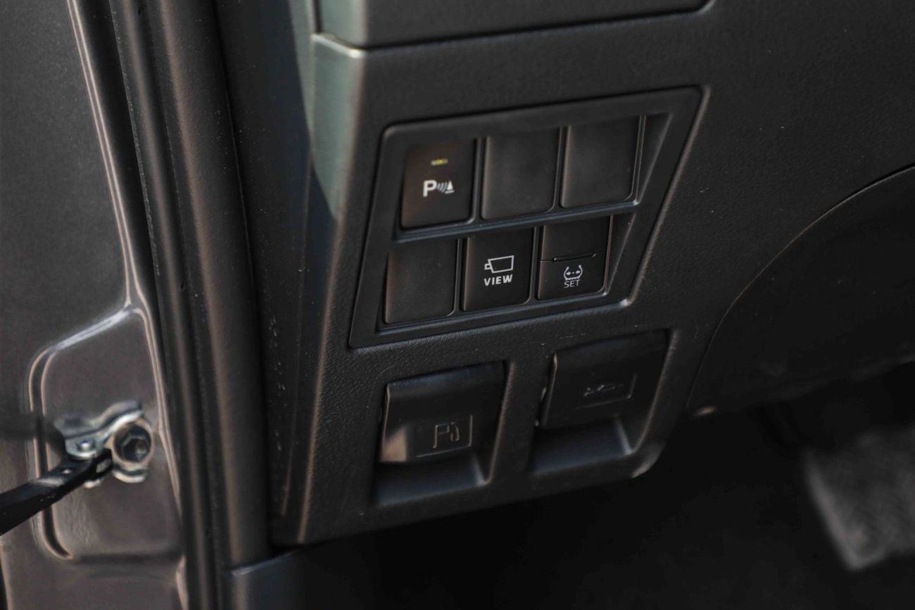 Toyota Hilux 2024 Toyota Hilux 4x4 DC 2.8 ADVENTURE-Z - Black inside Black | Export Only