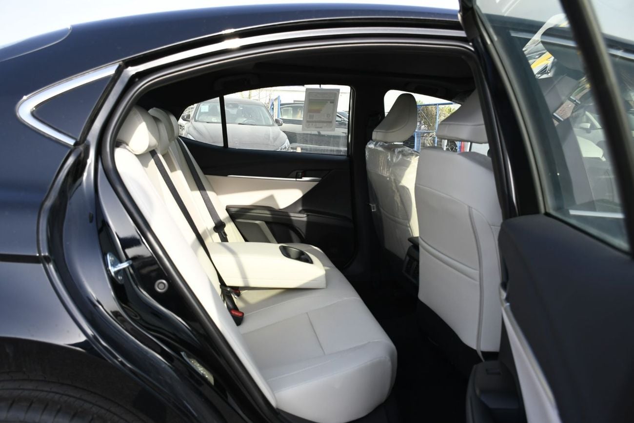 Toyota Camry GLE 2.5L PETROL (READY STOCK)