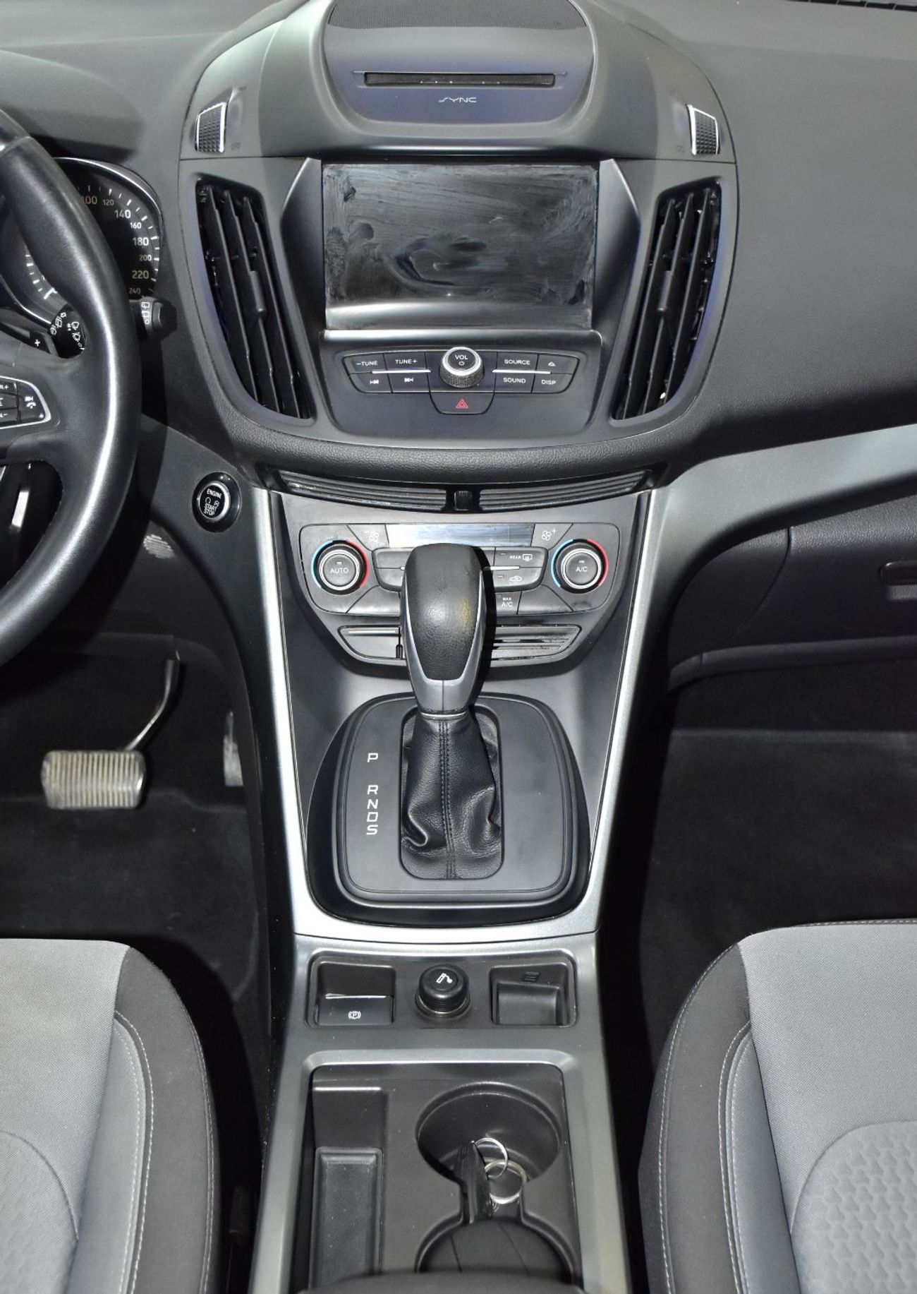 فورد إيسكاب EXCELLENT DEAL for our Ford Escape ( 2017 Model ) in White Color GCC Specs