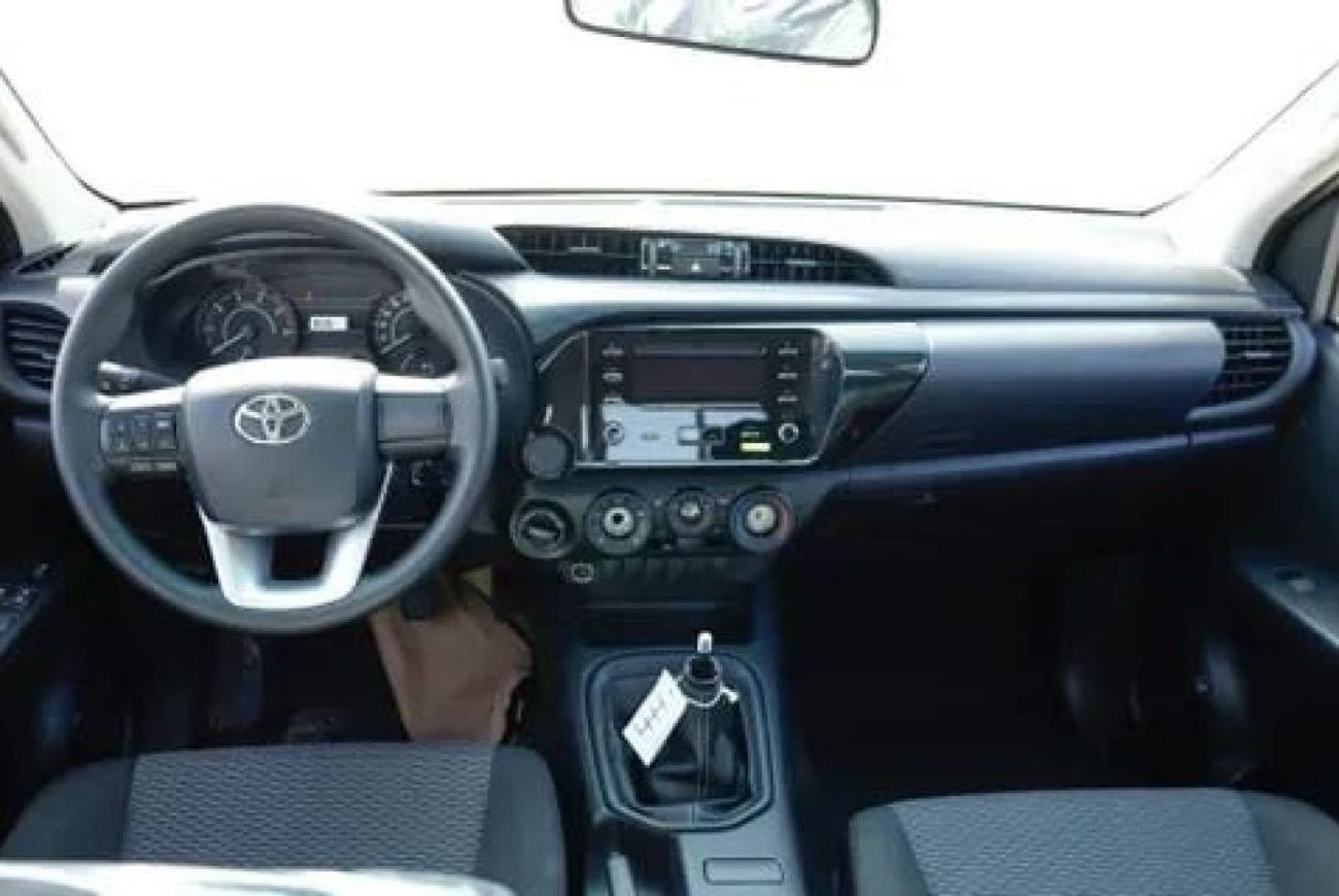 تويوتا هيلوكس Toyota hilux mid option 2.4L diesel MY2025