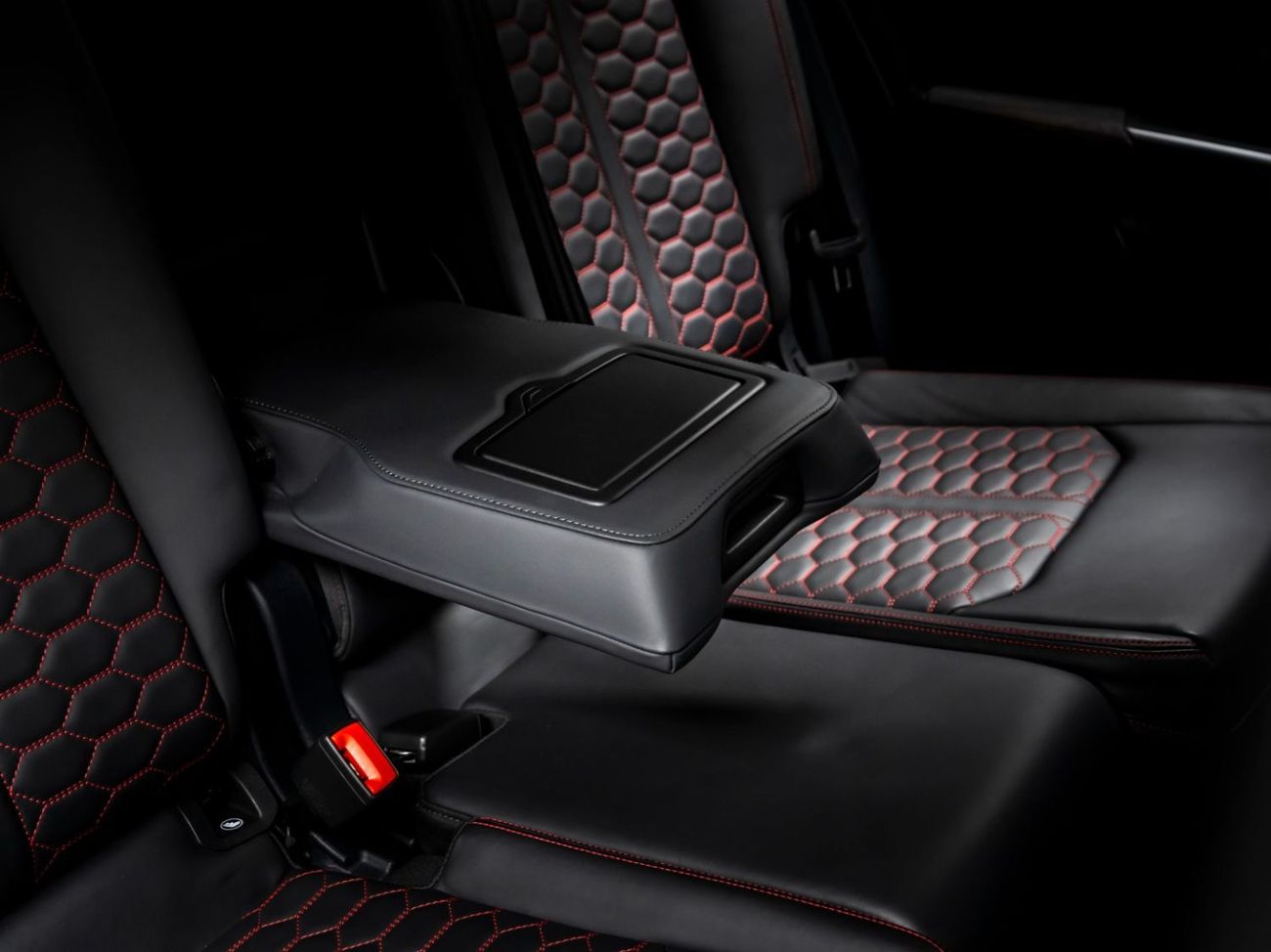 Audi RS Q3 Sportback TFSI quattro 2.5L 2022 Audi RSQ3, 2027 Audi Warranty + Service Contract, Low KMs, GCC