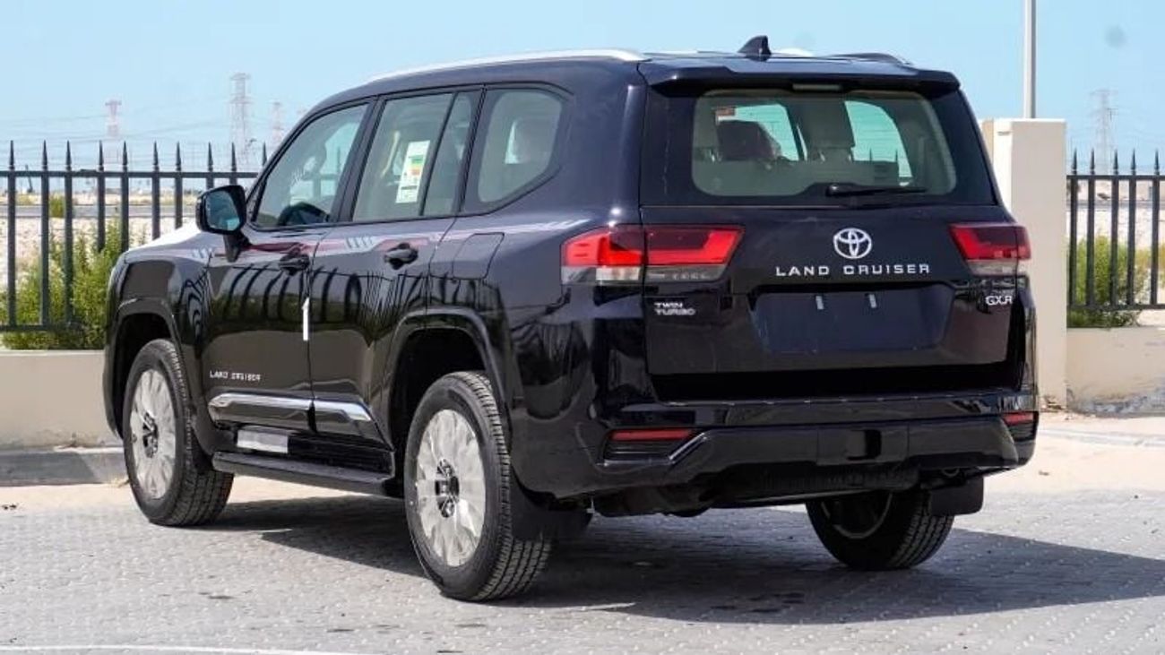 تويوتا لاند كروزر 2026 Toyota Land Cruiser GXR 3.5L AT Petrol (Black-Beige)