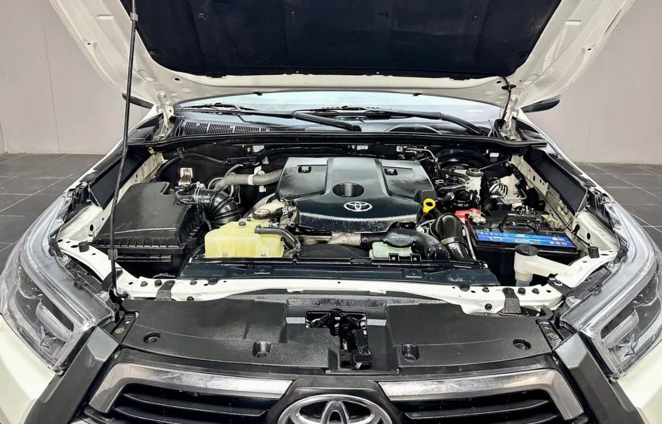 Toyota Hilux S GLX 2.4L 4WD A/T