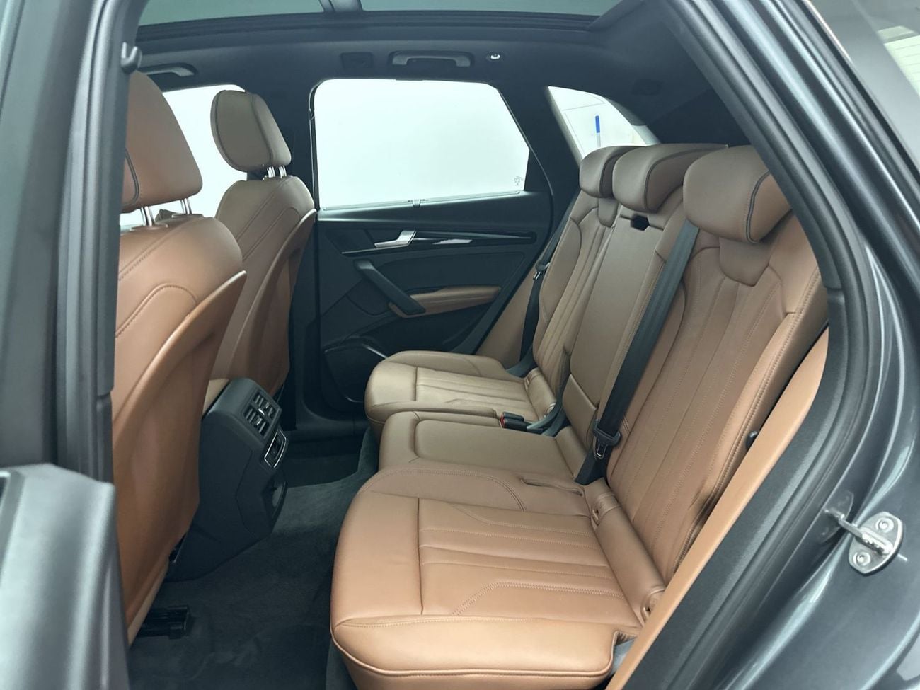 Audi Q5 45 TFSI quattro S Line 2.0L (245 HP) SUV (Ref# 01102) - EXCLUSIVE RAMADAN OFFER