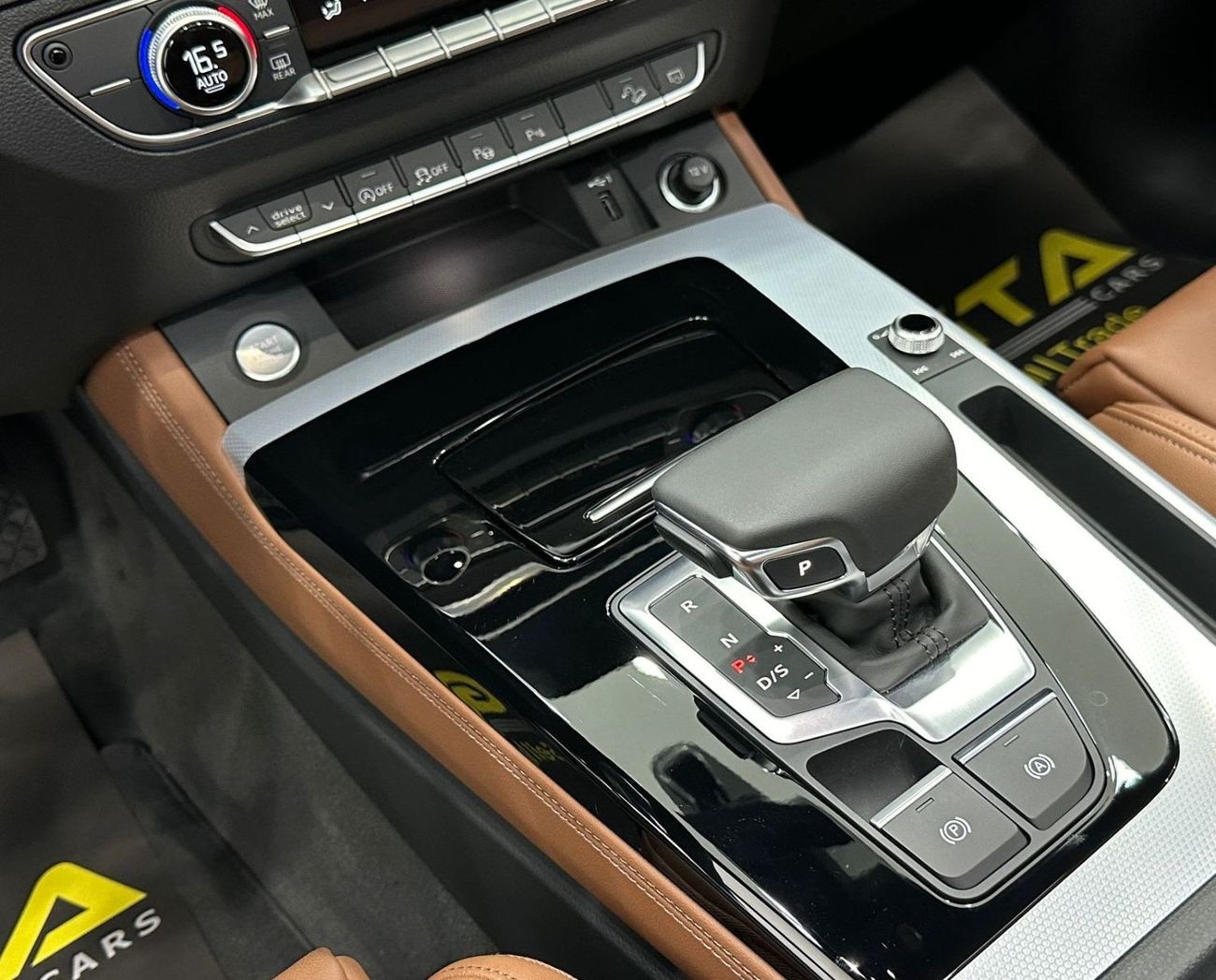 Audi Q5 *Brand New* 2023 Audi Q5 S-Line Quattro, Oct 2026 Audi Warranty, Full Options, GCC