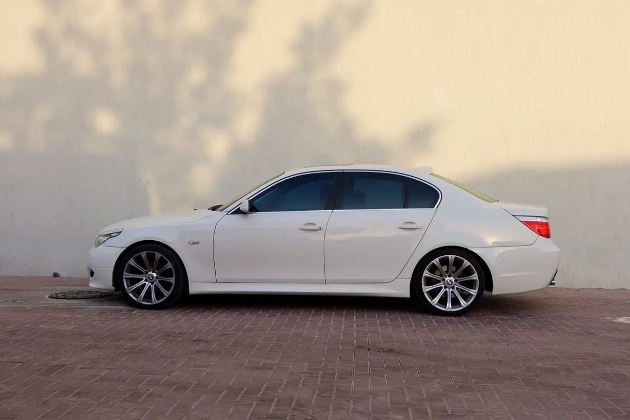 BMW 530i 530i M Sport | GCC Specs | Excellent Condition