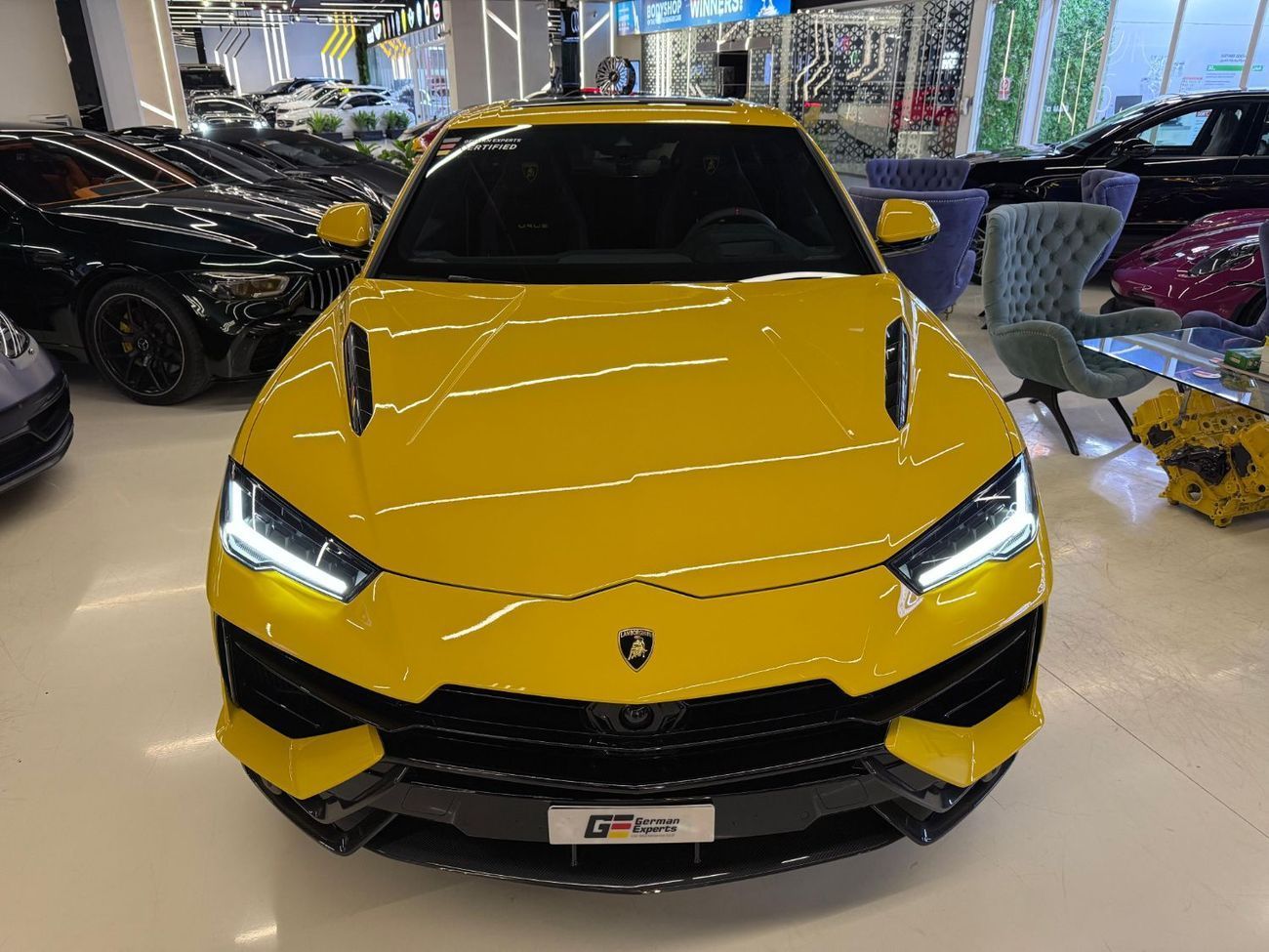 لامبورغيني اوروس 4.0T V8 Performante