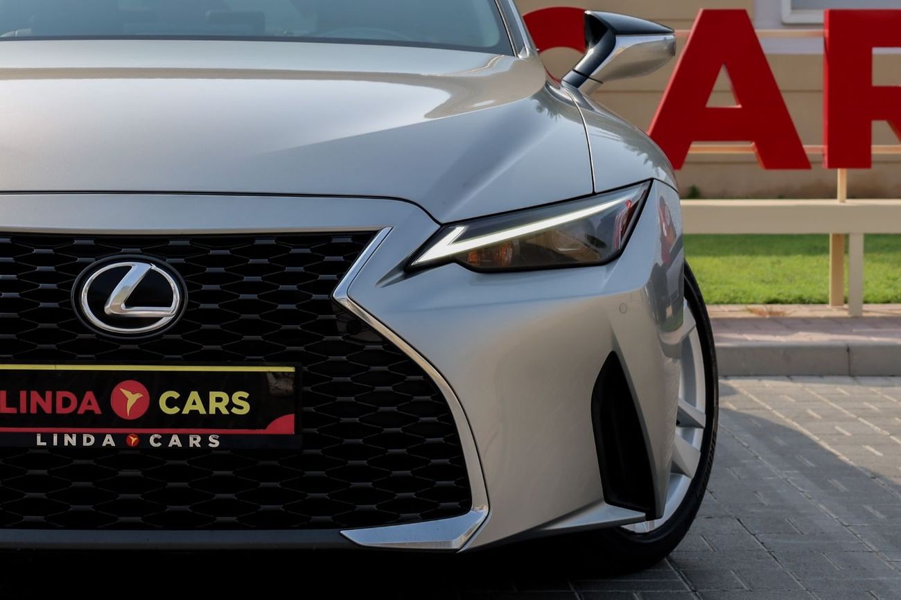 Lexus IS300 Premier Lexus IS300 2021 GCC under Warranty with Flexible Down-Payment/ Flood Free.