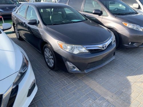 Toyota Camry Hybrid XLE