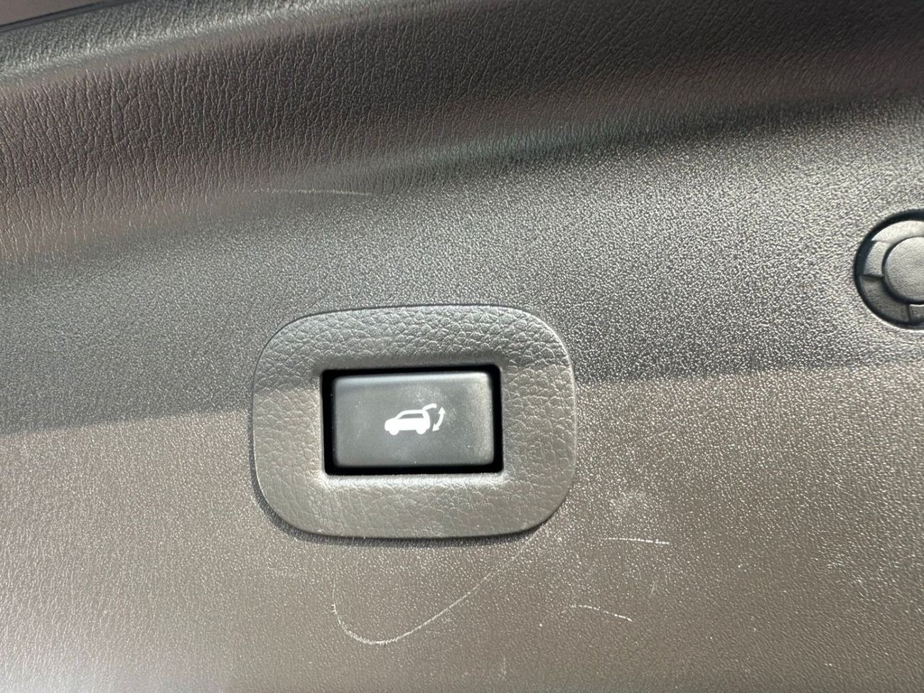 نيسان باترول LE Platinum 5.6L