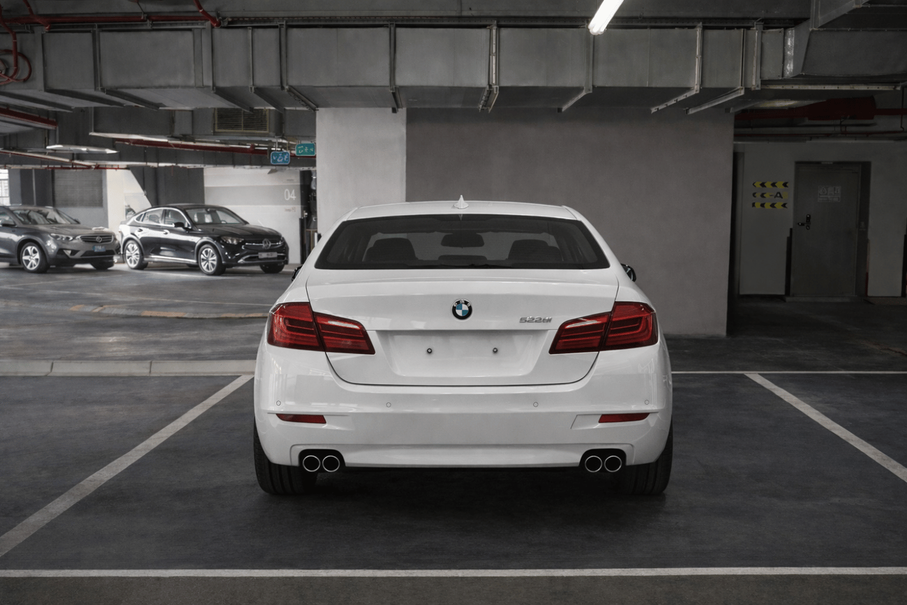 BMW 528i