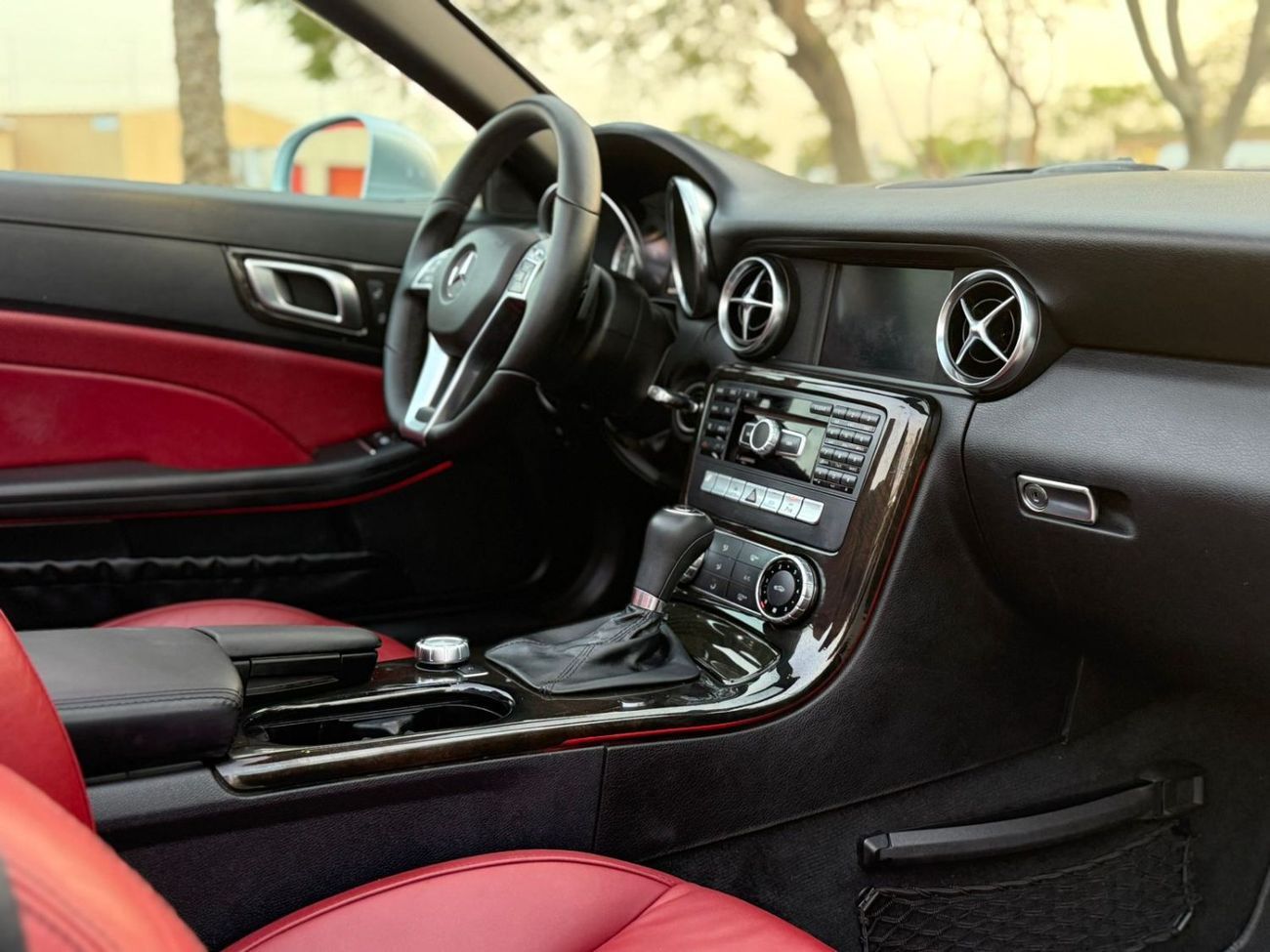 Mercedes-Benz SLK 200 MERCEDES SLK 200 AMG 2014 GCC ORIGINAL PIANT SERVICE HISTORY