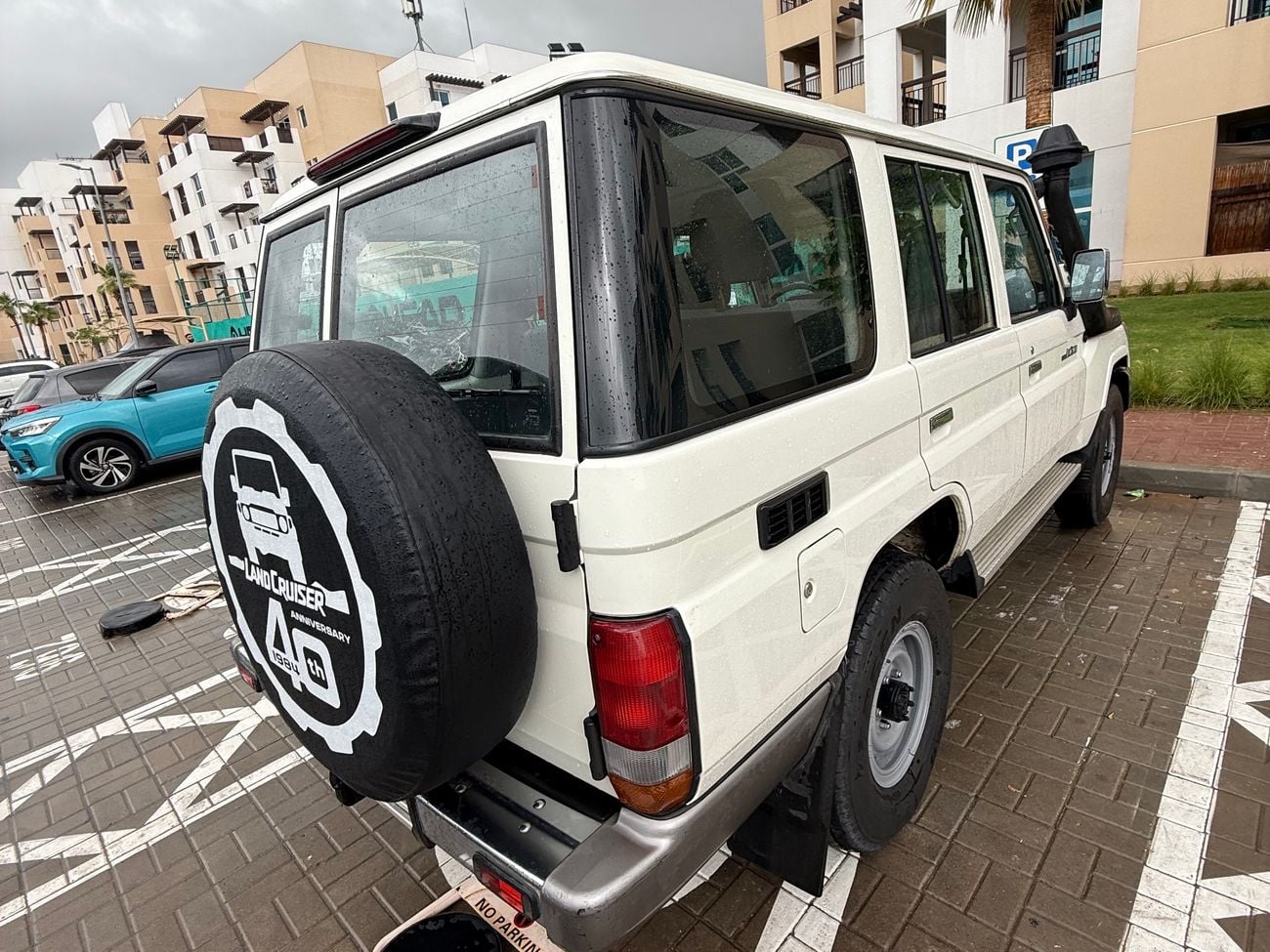 تويوتا لاند كروزر 70