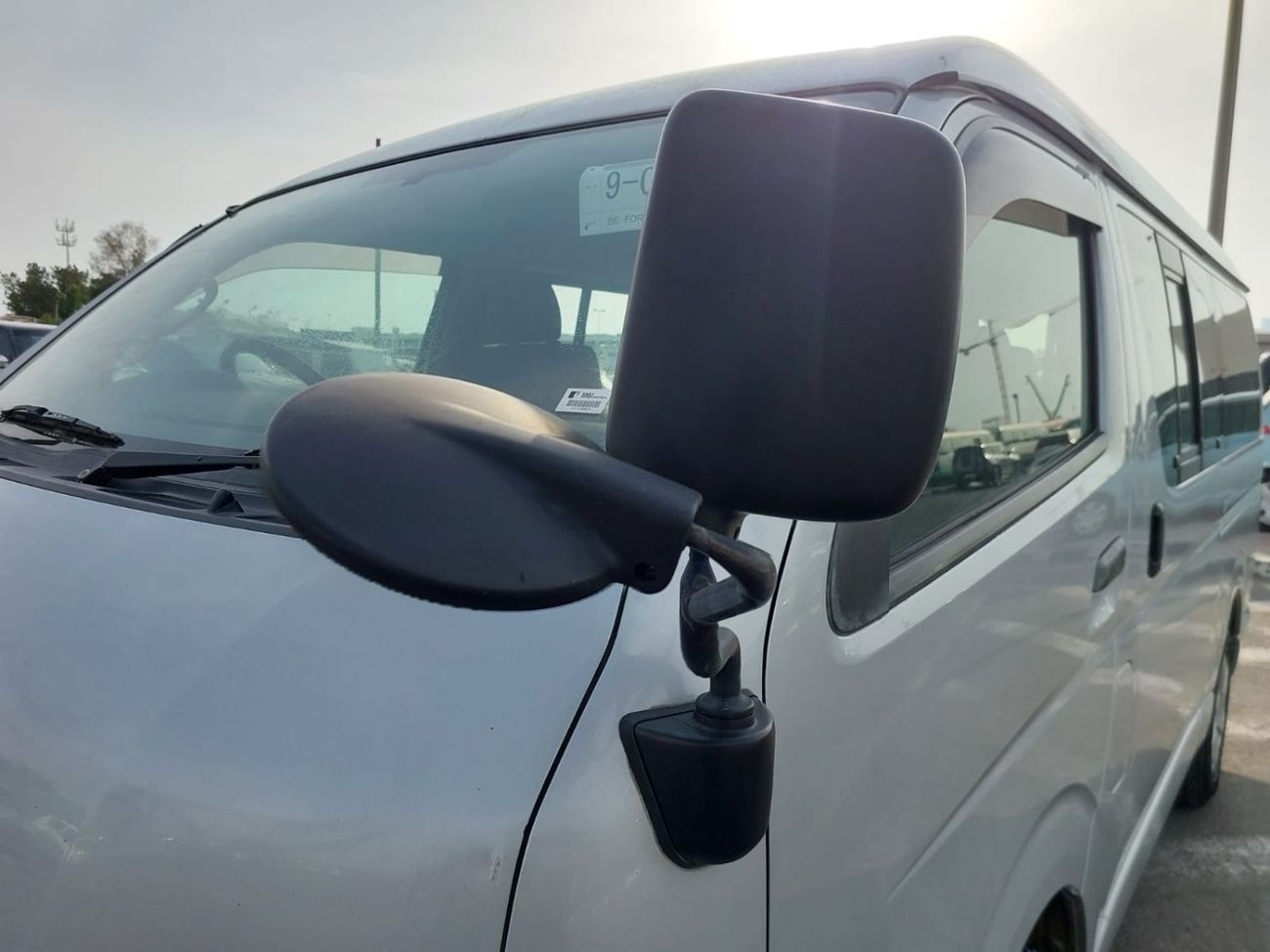 Toyota Hiace TOYOTA HIACE COMMUTER VAN RHD 2011 MODEL 2.7 L PETROL AUTOMATIC(PM24057)