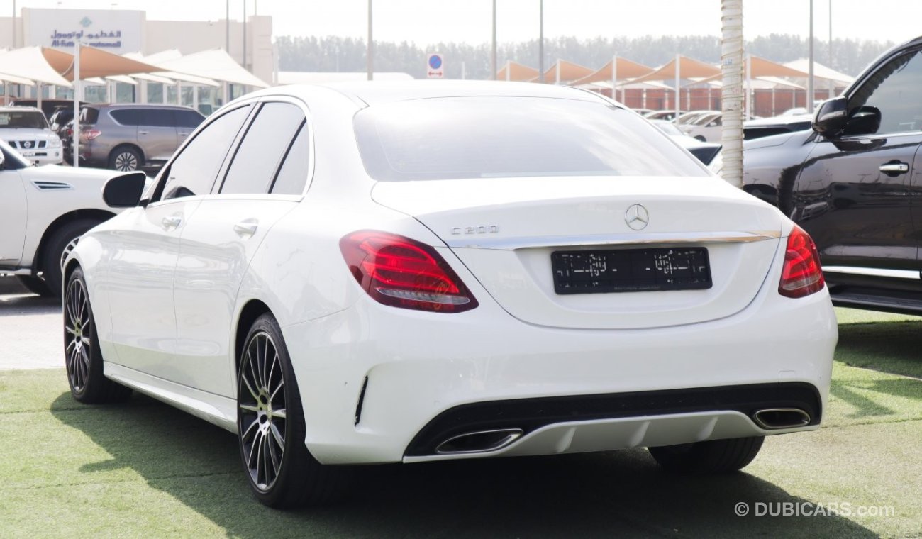 مرسيدس بنز C 200 Gcc top opition