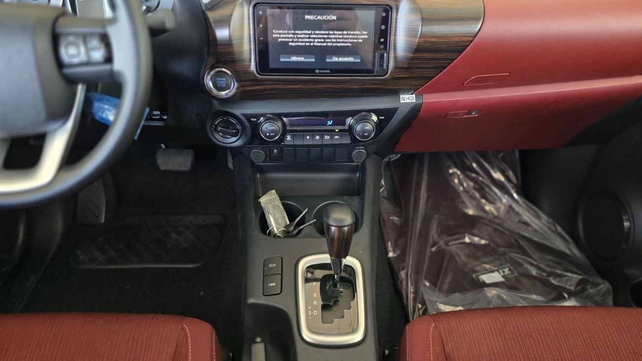 Toyota Hilux TOYOTA HILUX D/C 2.7L AT FULL OPTION 2025-WHITE