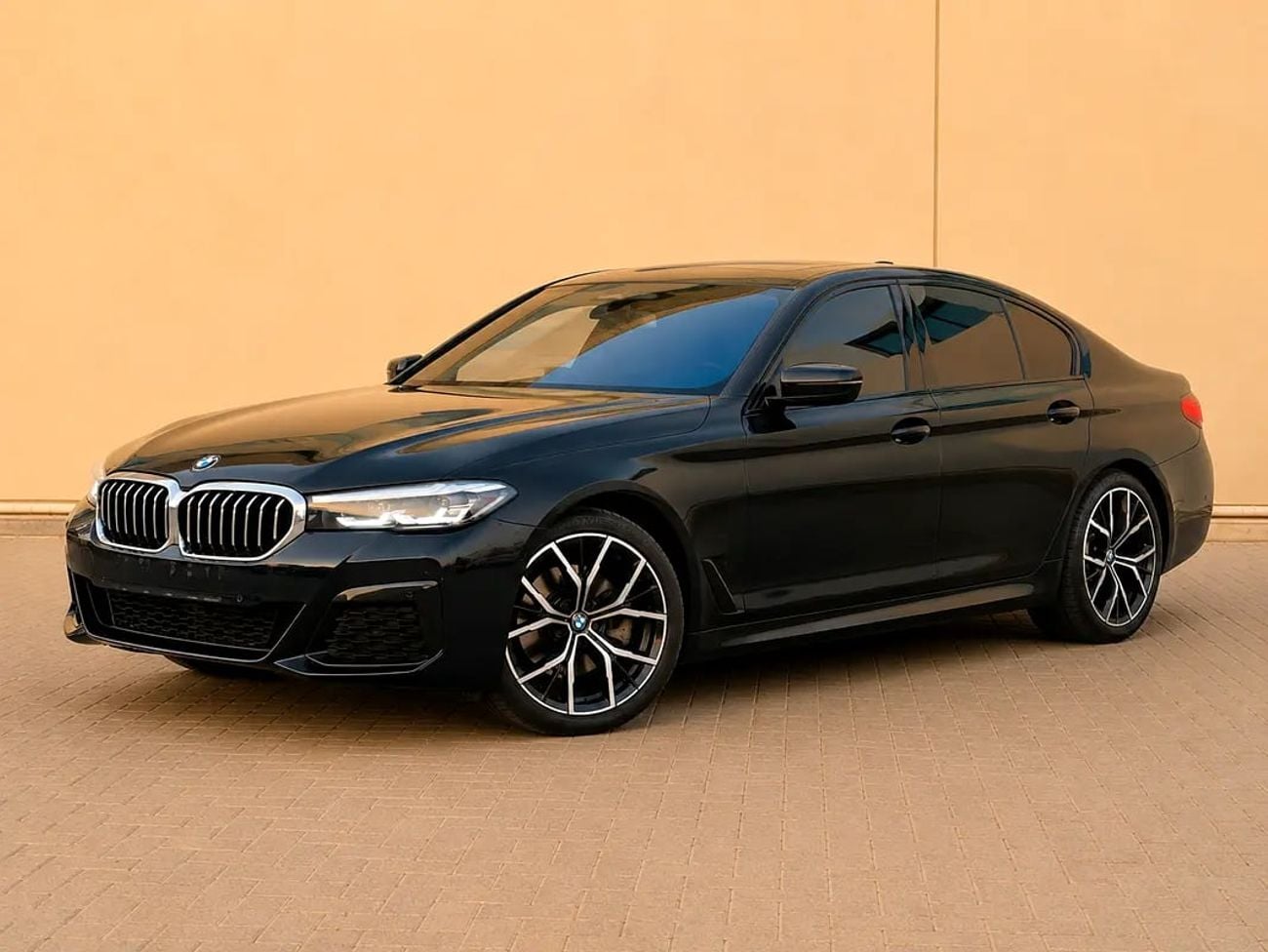 بي أم دبليو 530i M SPORT