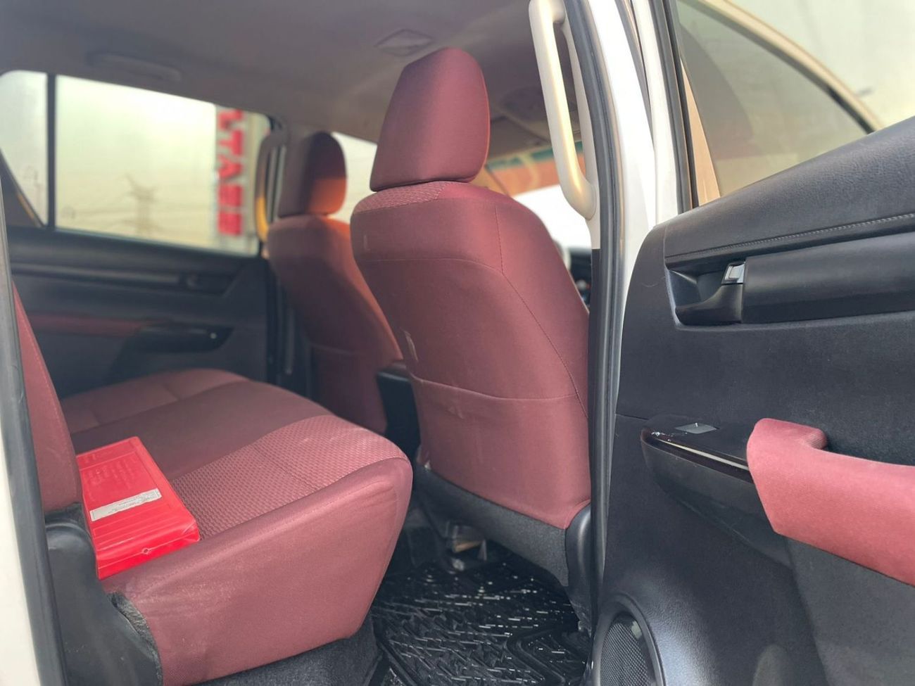 Toyota Hilux 2021 Toyota Hilux SR5 2.7L V4 - Automatic 4x4 AWD - Door Auto - Patrol Fuel - Side Step -