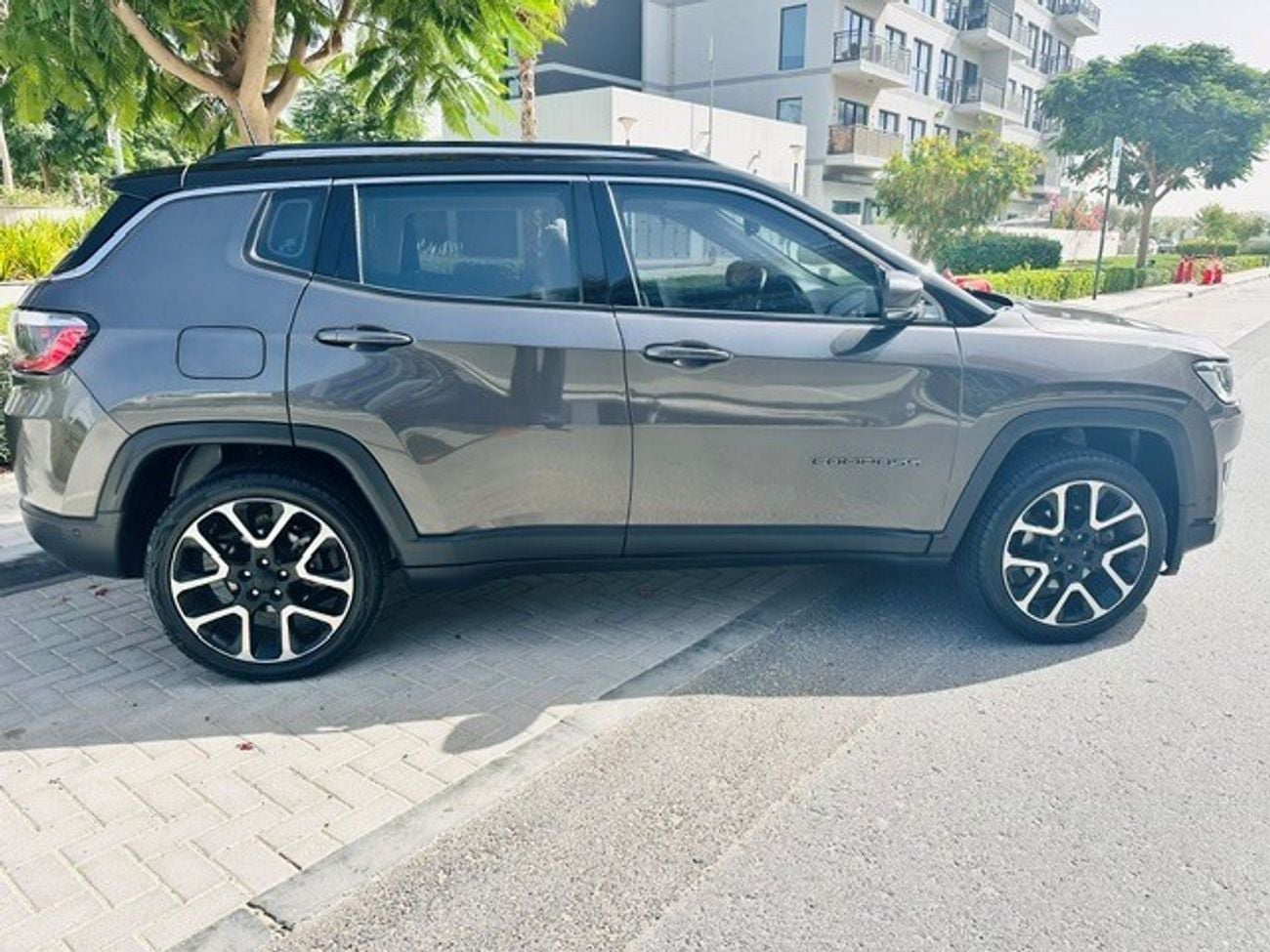 جيب كومباس LIMITED HIGHLINE