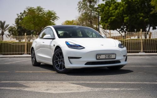 Tesla Model 3 Tesla Model 3 Standard 2023 GCC specs