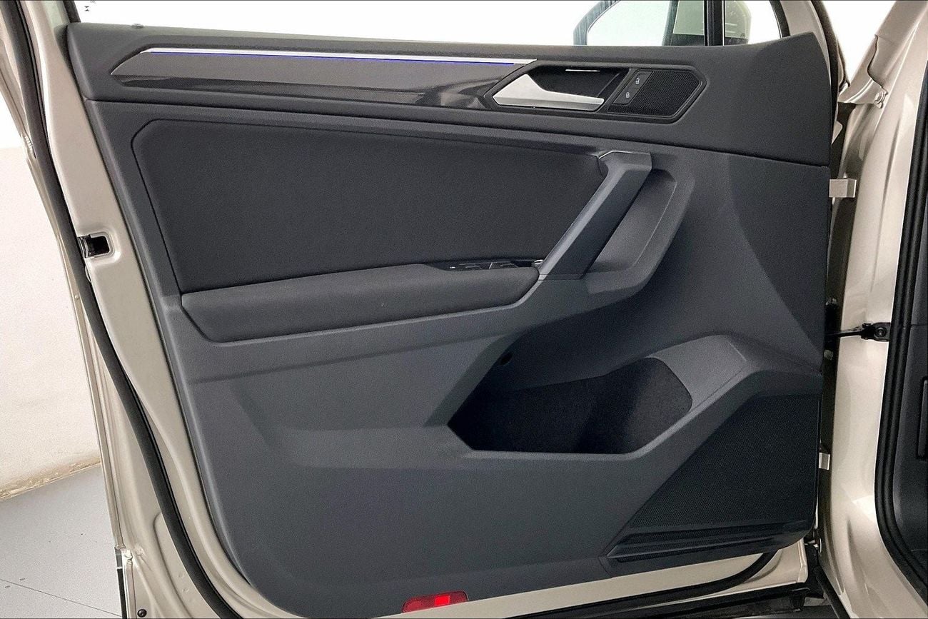 Volkswagen Tiguan Life| 1 year free warranty | Flood Free