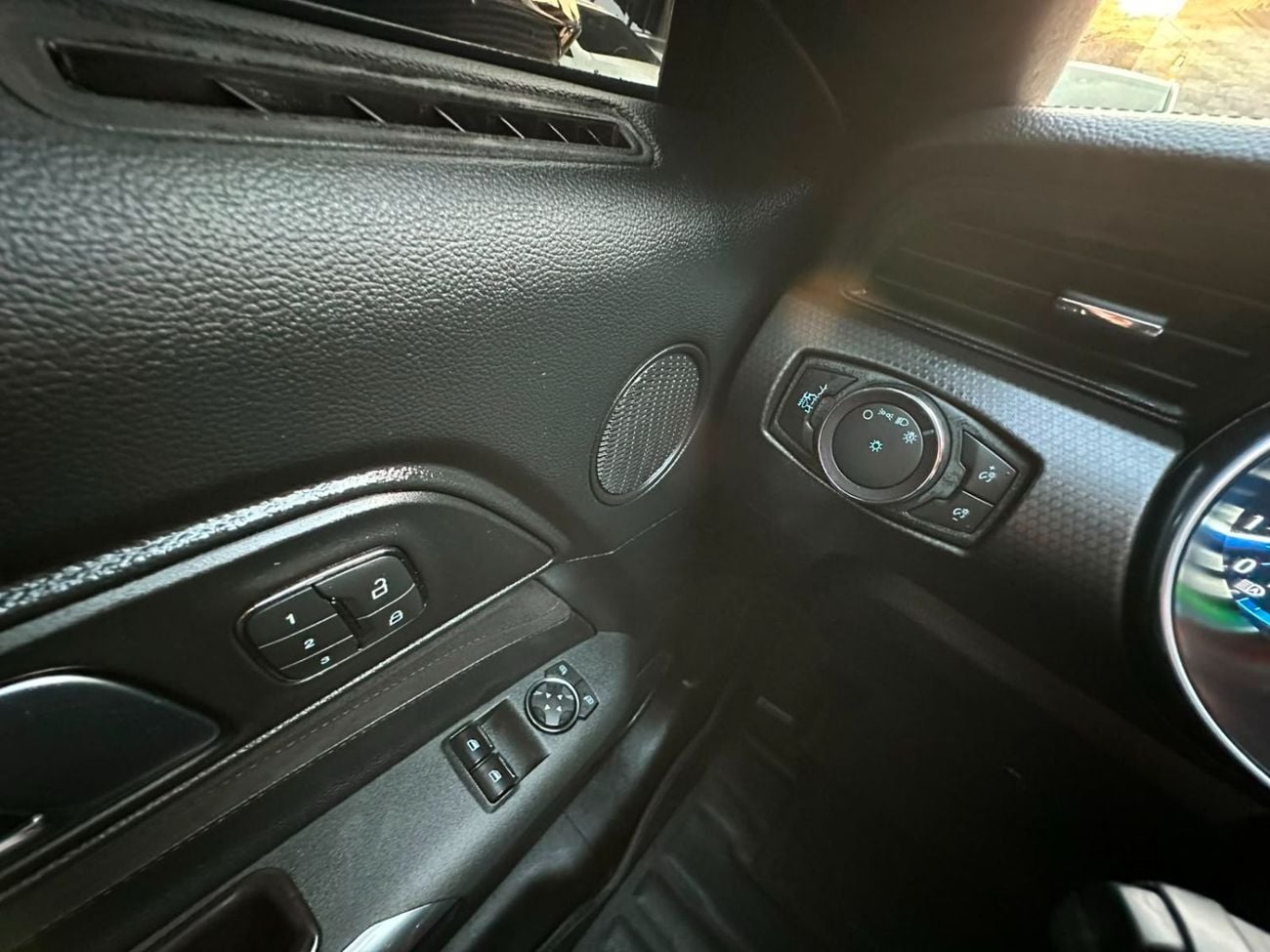 Ford Mustang GT PREMIUM