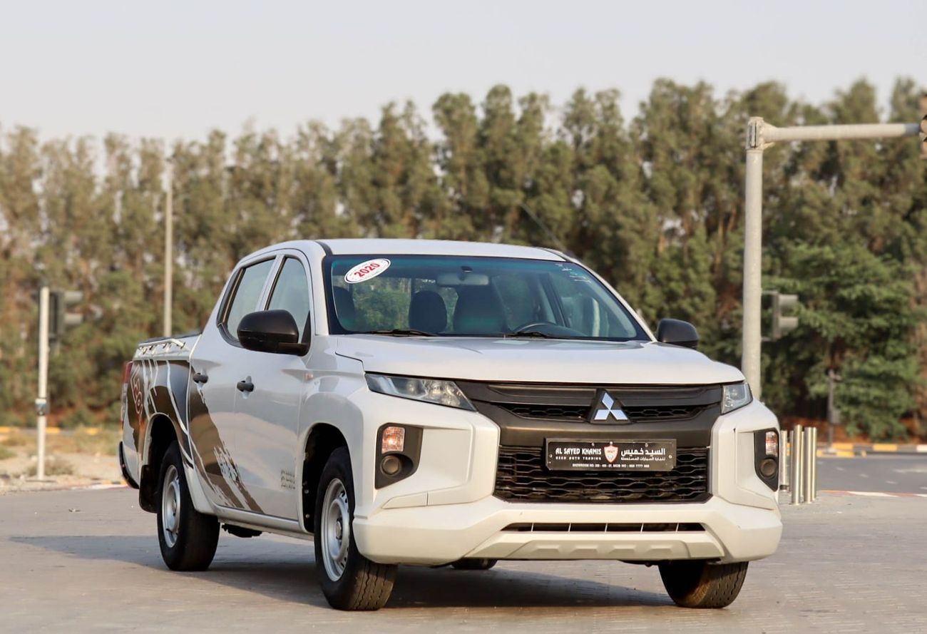 Mitsubishi L200 GL 2.4L (128 HP) Double Cab Utility Mitsubishi L200 2.4 L 2020 GCC accident-free in excellent condit