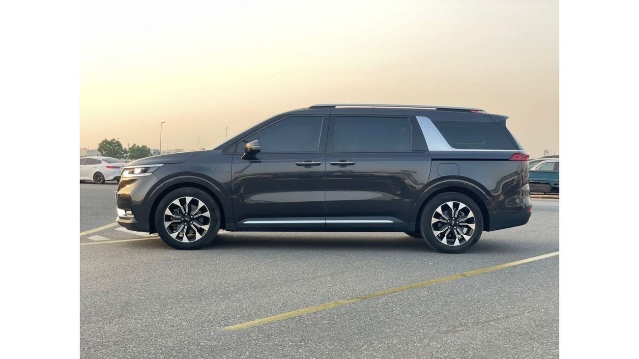 Kia Carnival 2021 Kia Carnival Exclusive Diesel Korean Specs Orignal Paint - 360* CAM - Panoramic View - 9 seater