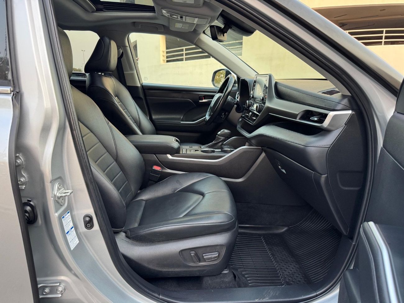 تويوتا هايلاندر 2.5L Hybrid VXR (AWD)