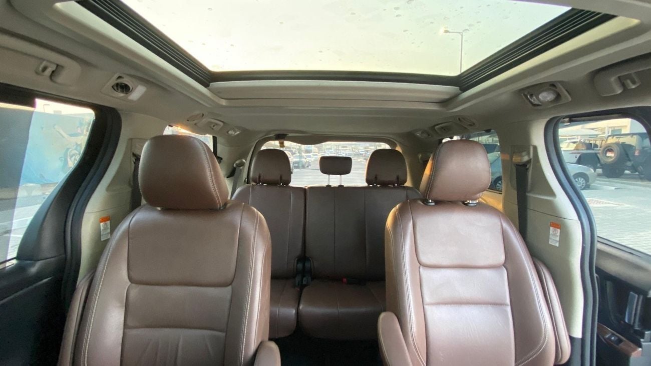 Toyota Sienna VIP OPTION 3.6L V6